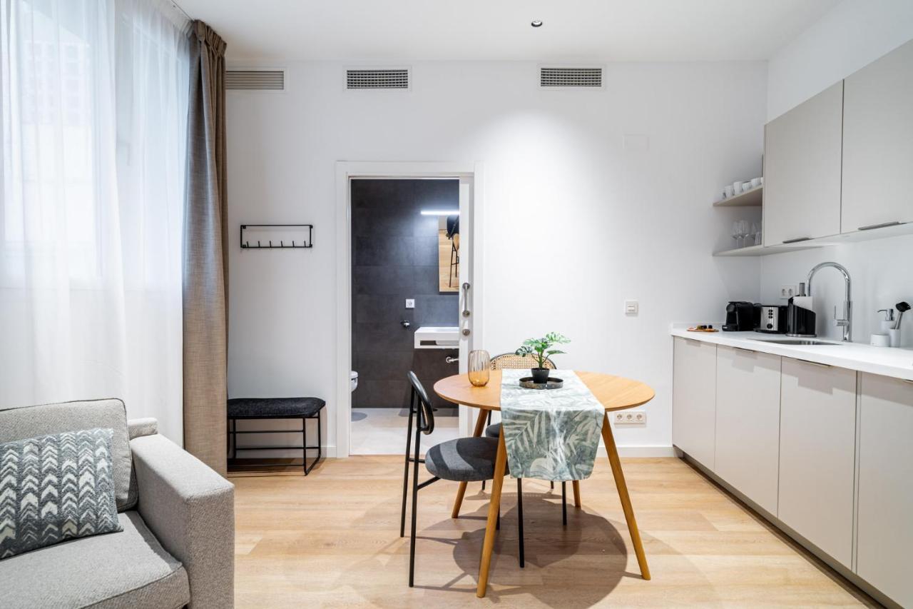 Limehome Sevilla Ronda De Capuchinos Sevilha Exterior foto